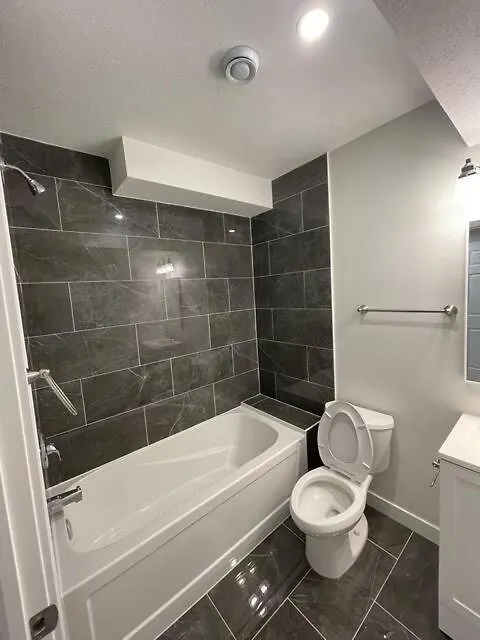 Alloggio in famiglia Bedroom In Southwest C Edmonton